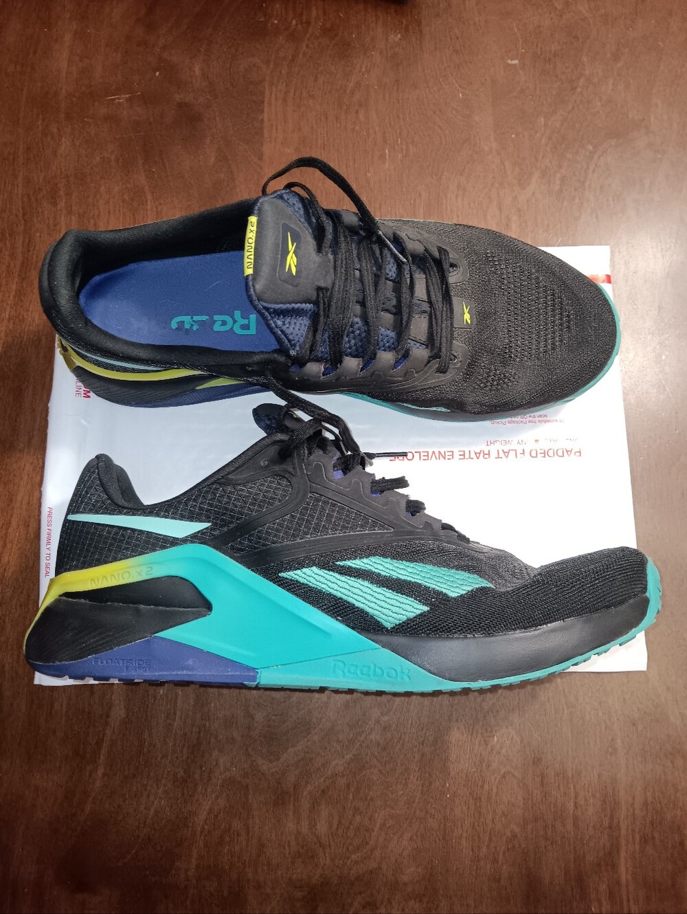 Reebok Men’s Size 13 Black Teal Athletic Training Shoes